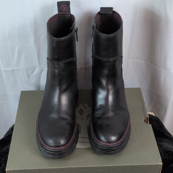 Timberland Women's Black Leather Combat Boots - Picture 2 of 15